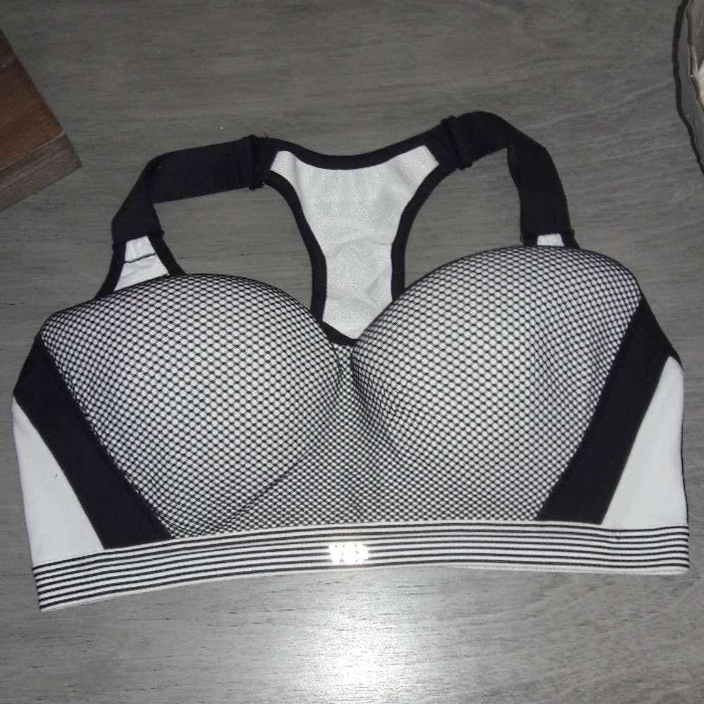 Victoria Secret Sport bra!